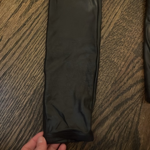 Spanx Faux Leather Leggings - Picture 3 of 5